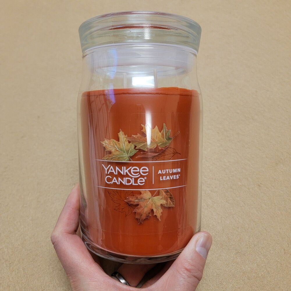 Yankee Candle Autumn Leaves Scent Large 20oz Signature Glass Jar New Fall Vibe